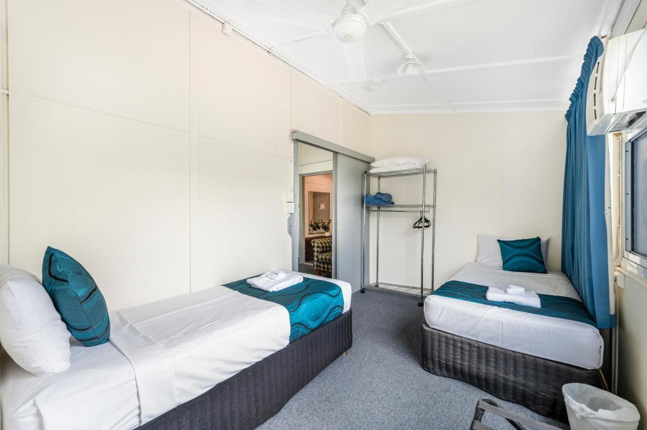 Strand Motel Townsville Exterior photo